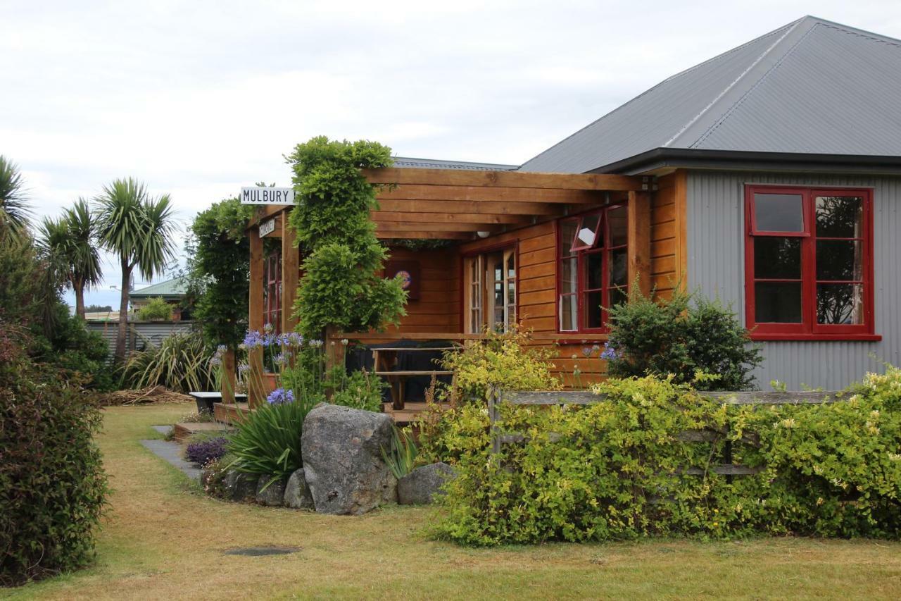 Villa Batch With A View Te Anau Exterior foto